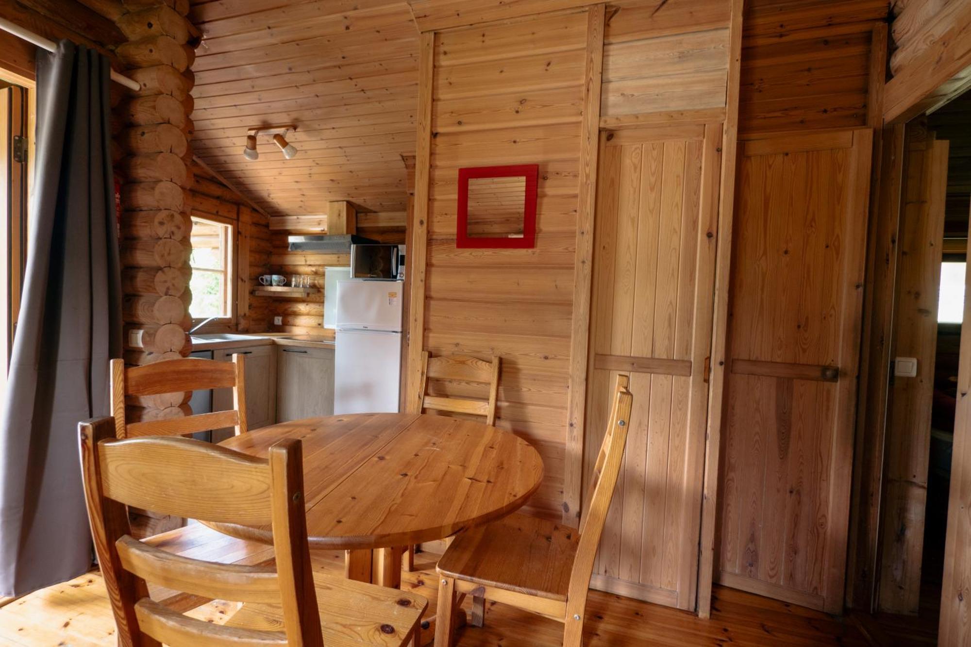 Camping Ecovillage Soleil Du Pibeste Agos-Vidalos Exterior foto